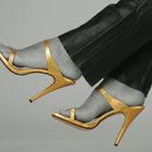 schuhe in gold