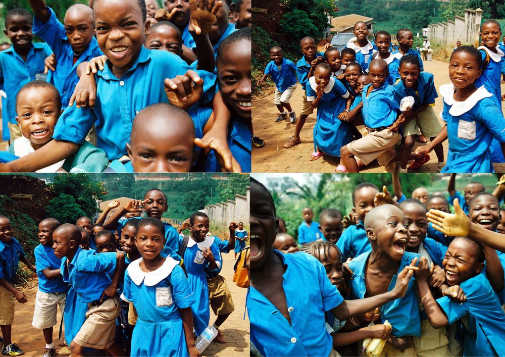 Schulkinder in Yaoundé by Fumiko Matsuyama 