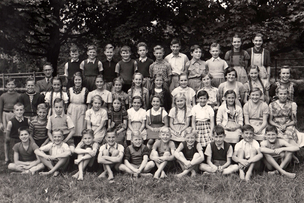 Schulklasse auf dem Lande 1954