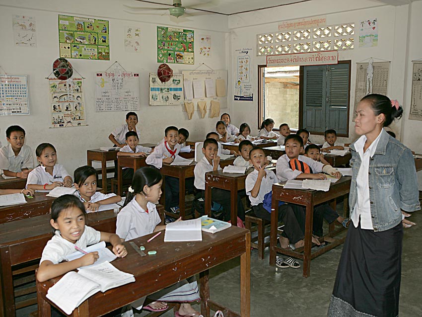 Schulklasse in Laos