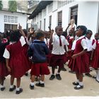 Schulstart in Stone Town, Zanzibar