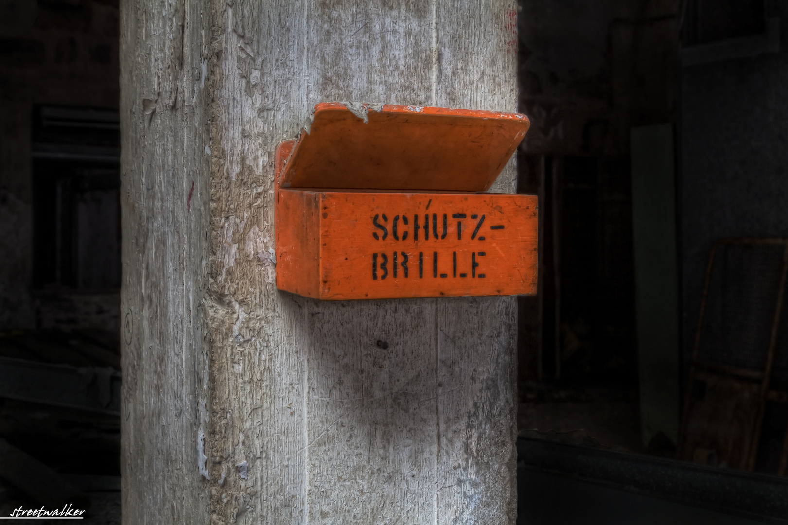 SCHUTZ-BRILLE