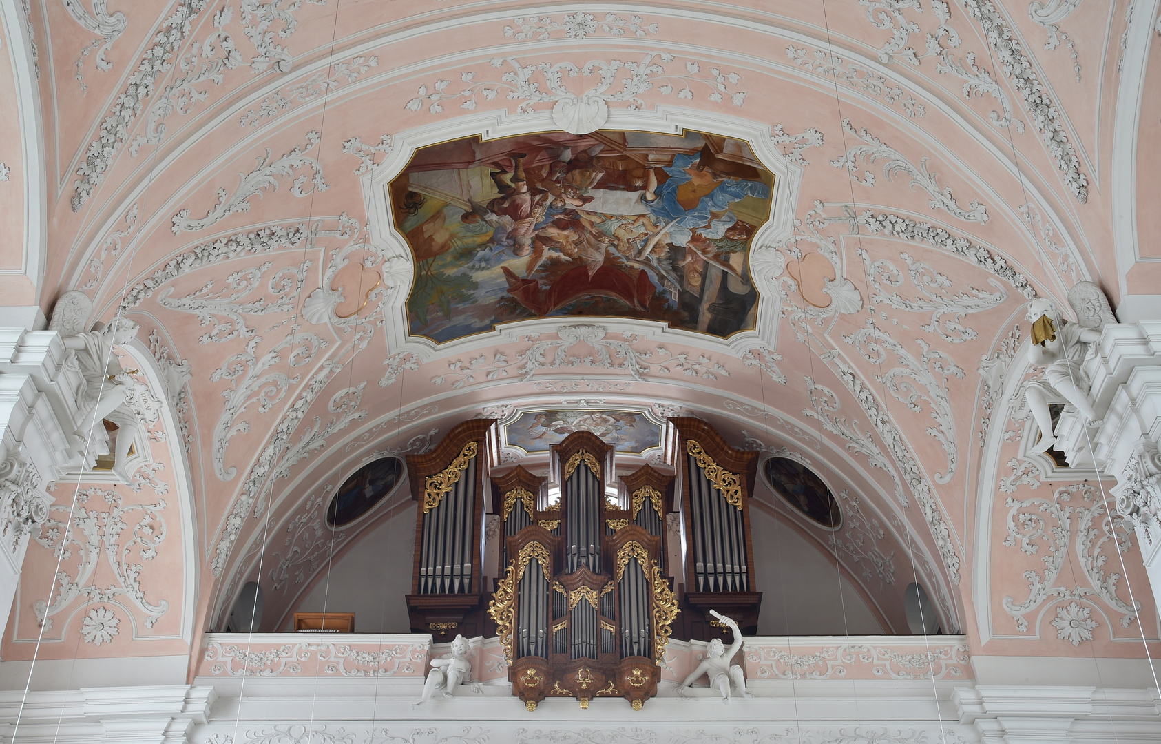 Schutzengelkirche Eichstätt Blick zur Orgel