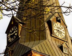 Schwache Nachmittagsonne am Turm von St. Katharinen in Salzwedel