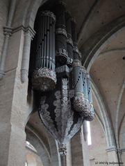Schwalbennestorgel der Orgelmanufaktur Klais (1974) im Dom zu Trier