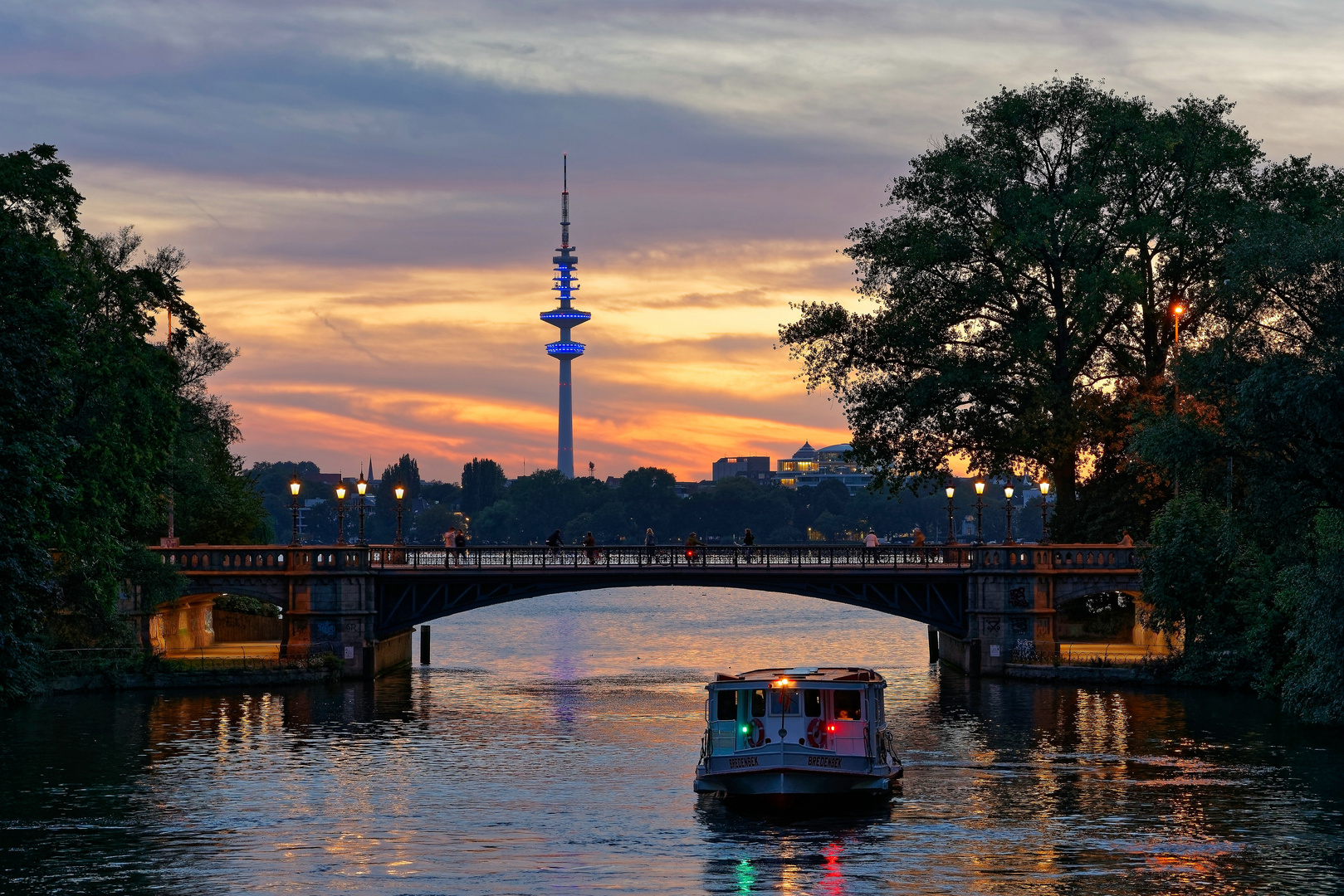 *Schwanenwik Brücke*