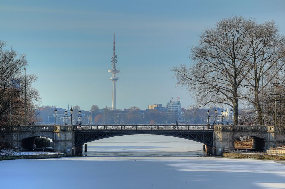 Schwanenwik-Brücke