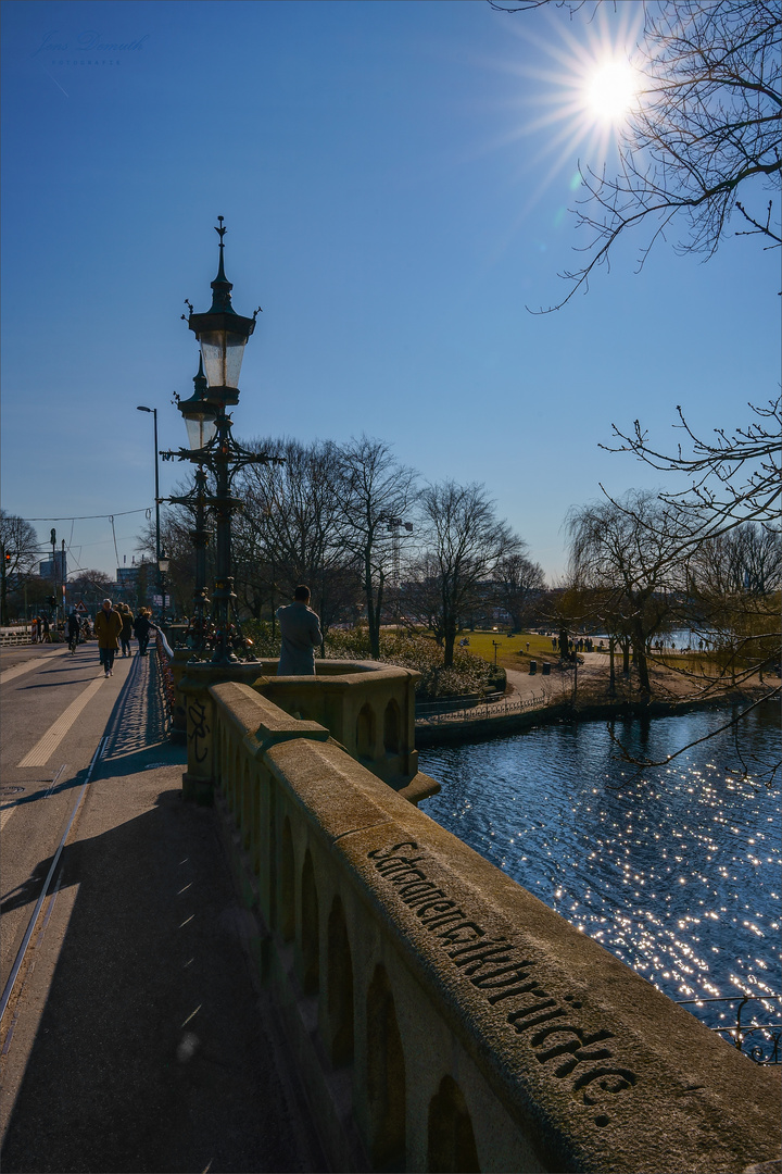 Schwanenwikbrücke