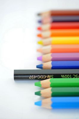 Schwarz ist dunkelbunt...