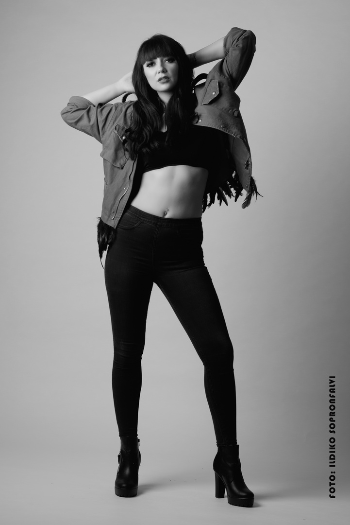 Schwarz Weiss Fashiontime Mit Isabelle Foto Bild Fashion Nikon Photography Bilder Auf Fotocommunity