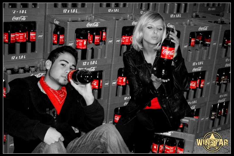 Schwarz-weiß-Rot Coca Cola 2