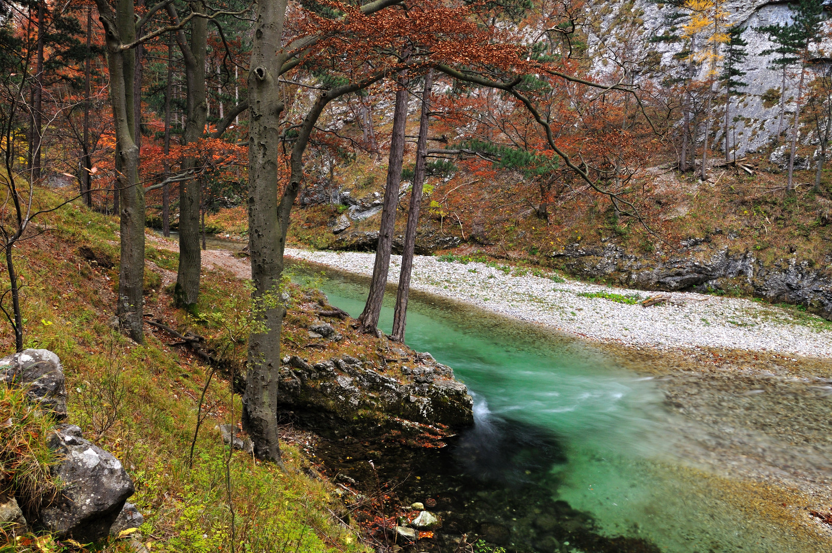 Schwarza im Herbst