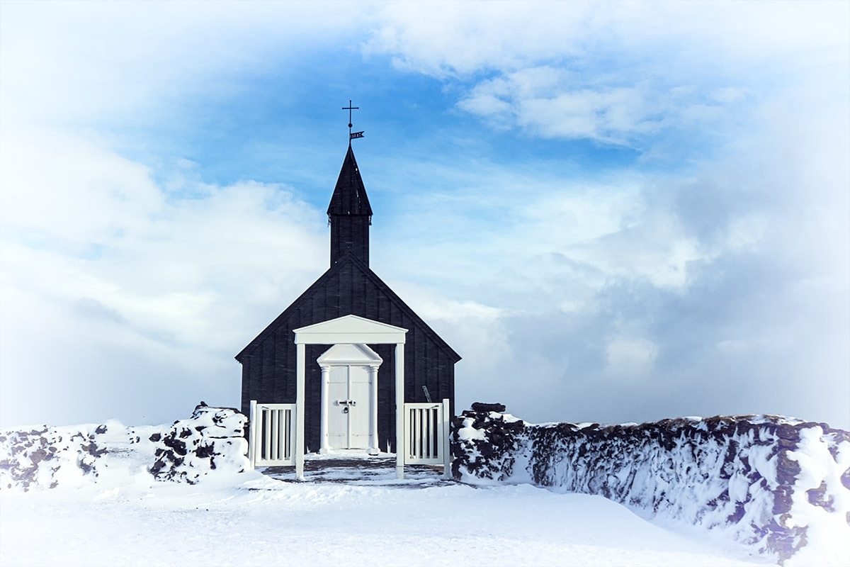 Schwarze Kirche in Budir 