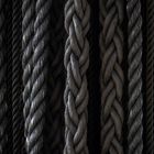 Schwarze Seile