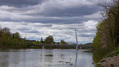 Schwarze Wolken über Trodat Steg