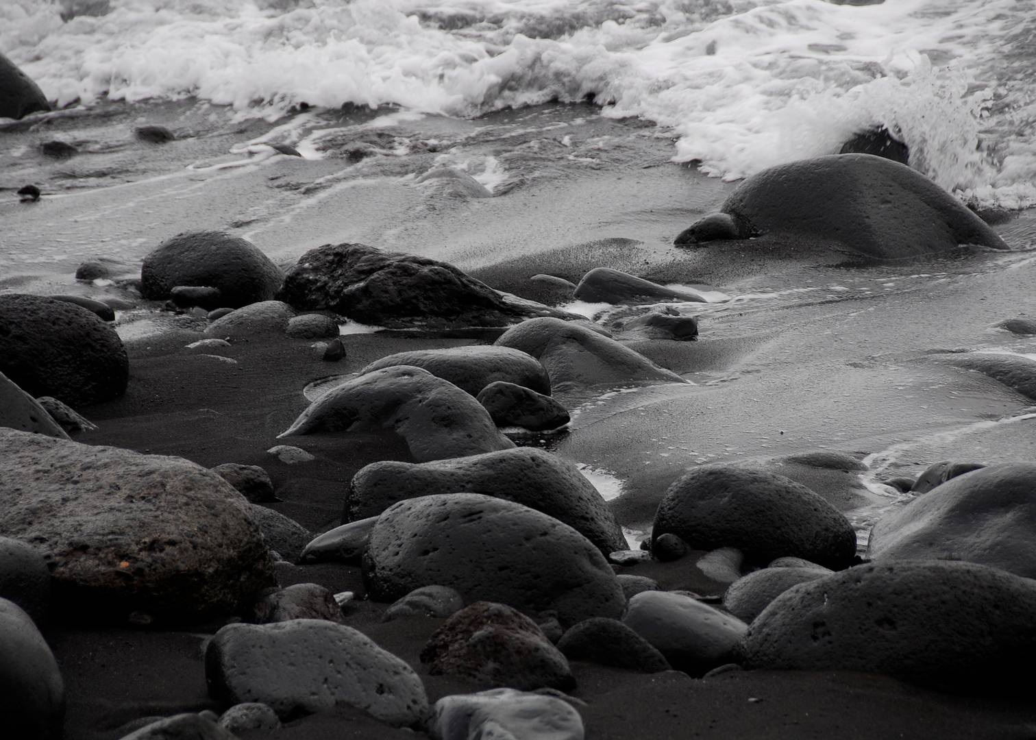 Schwarzer Strand ...