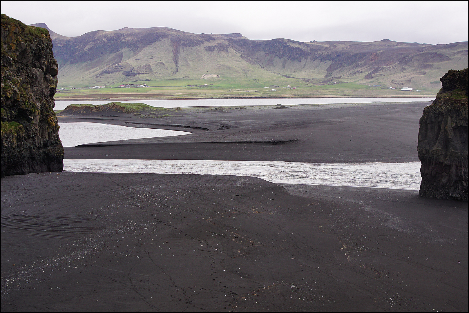 Schwarzer Strand (Iceland) 2