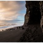 Schwarzer Strand von Vik mit Blick auf Dyrhólaey