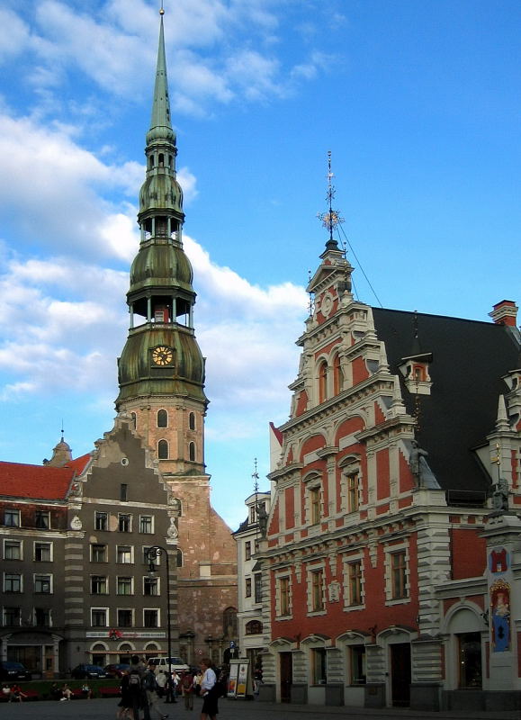 Schwarzhäupterhaus und Petrikirche