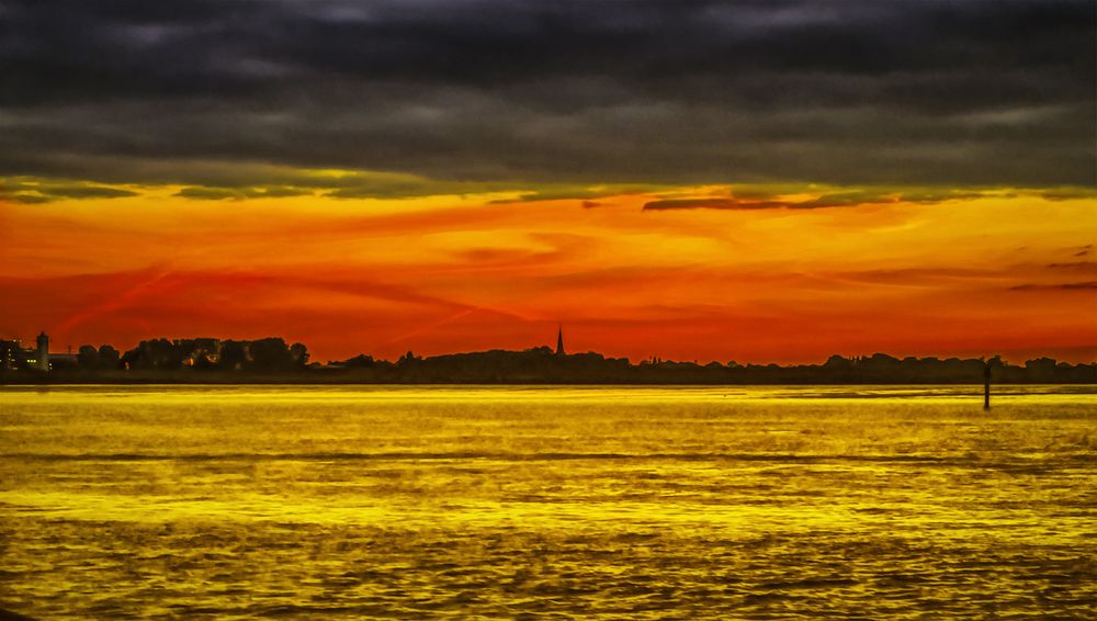 Schwarz/Rot/Gold  ein Blick auf Blexen