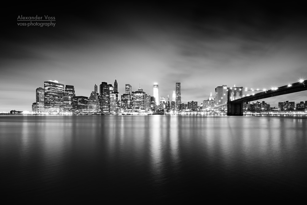 Schwarzweiss-Fotografie: New York Skyline bei Nacht