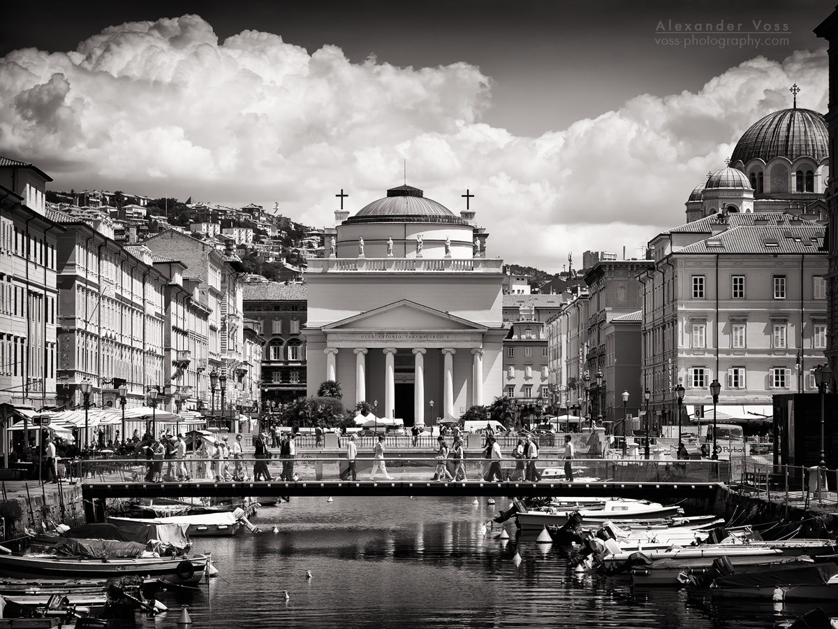 Schwarzweiss-Fotografie: Triest - Sant'Antonio Taumaturgo