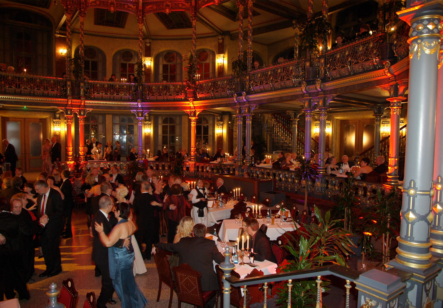 Schwarzweißball im Kurhaus Göggingen