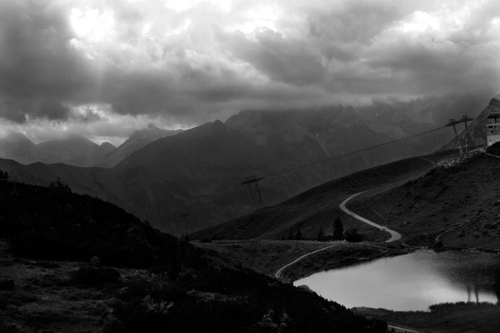 Schwarz/Weisse Bergwelt