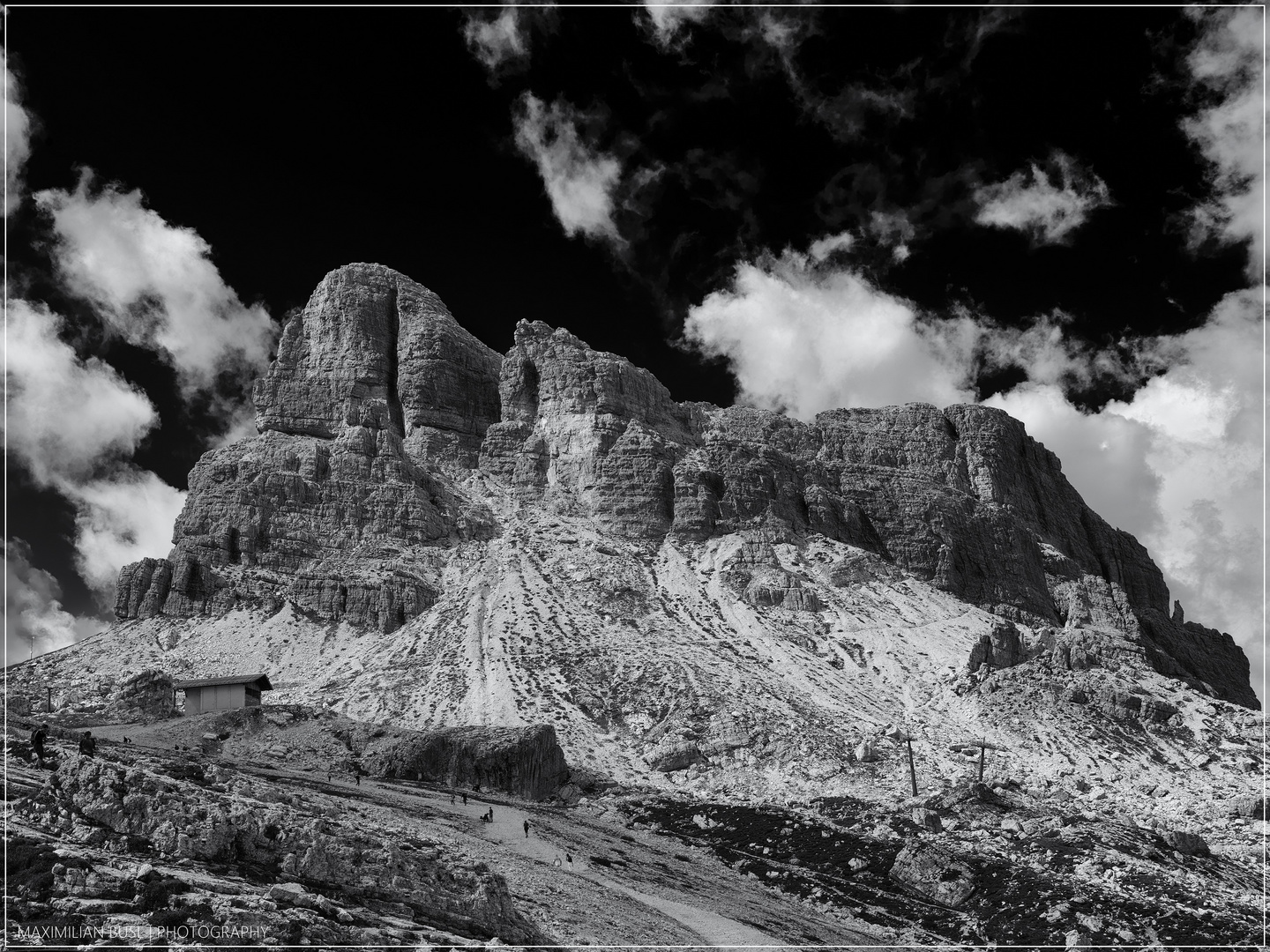 Schwarzweiße Dolomiten