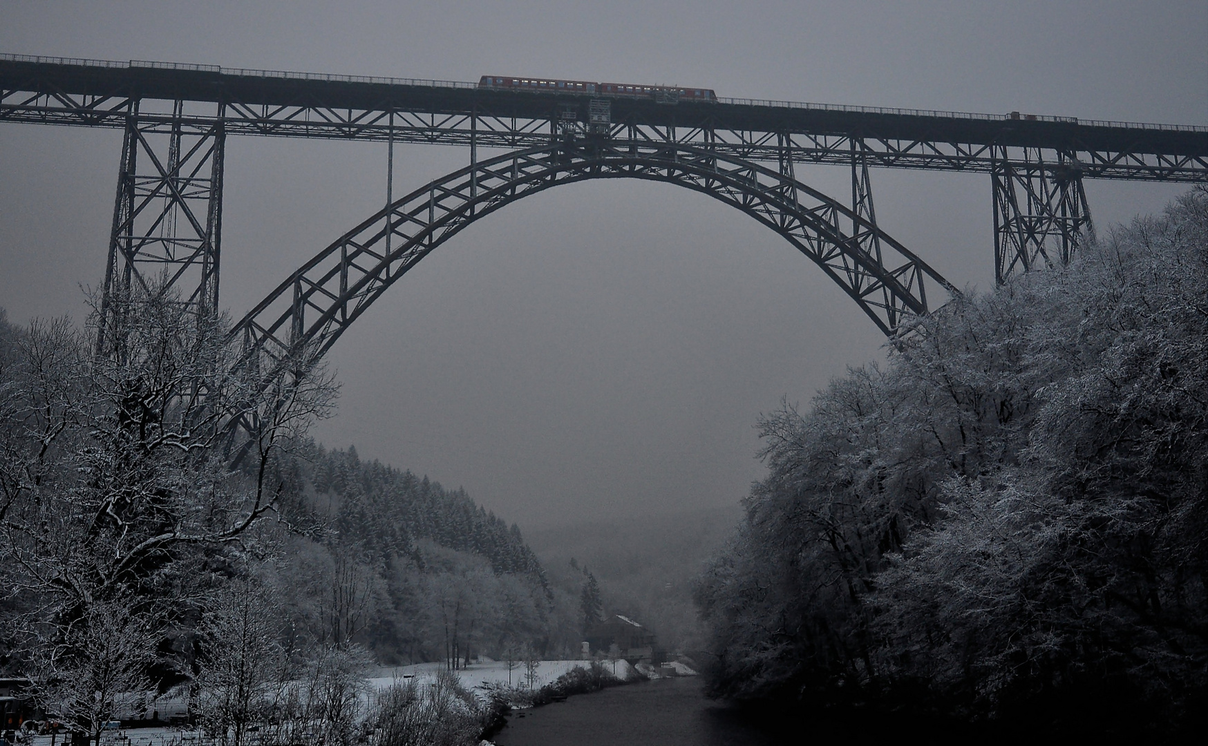 Schwarzweißer Freitag-(15.12.2023)