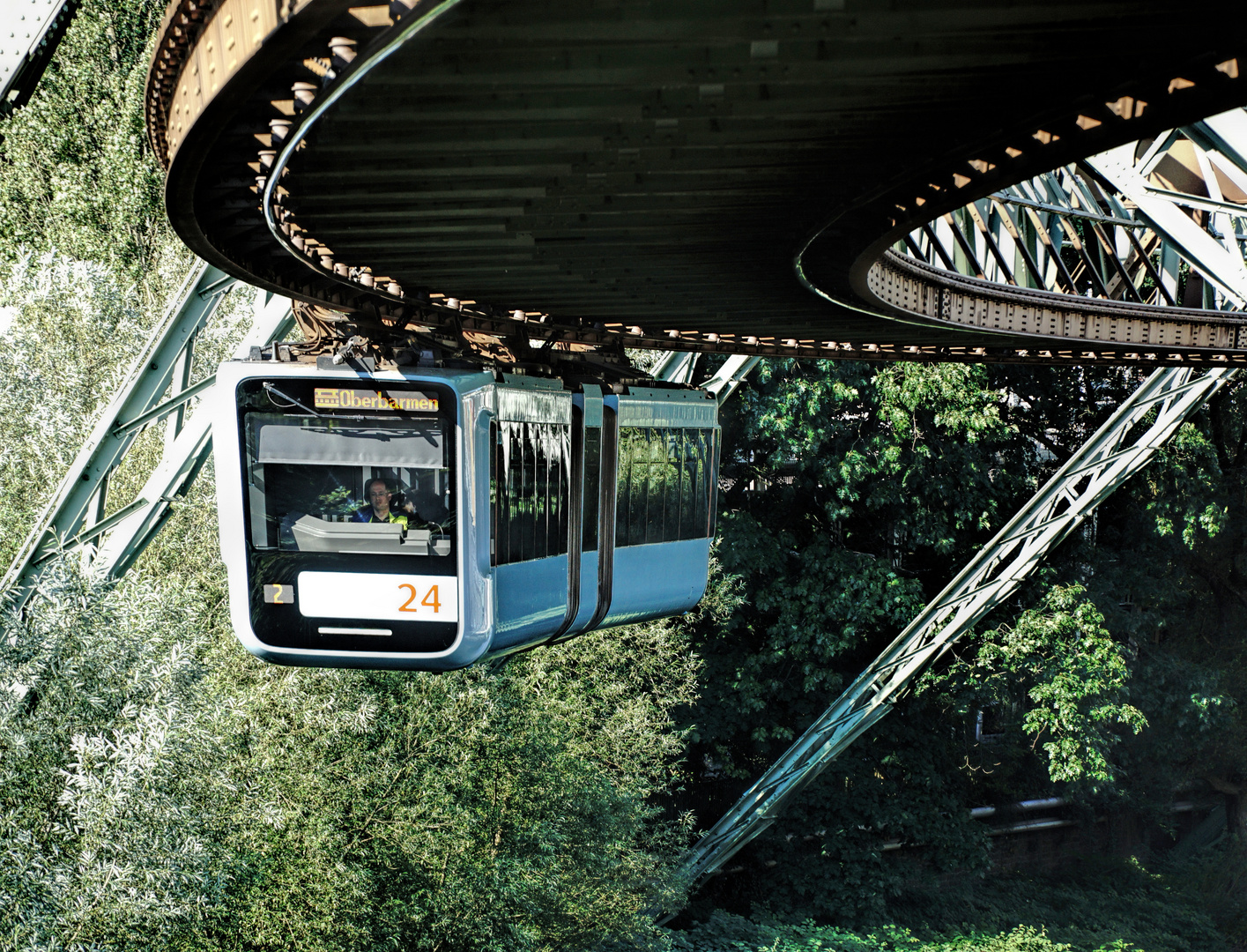 Schwebebahn