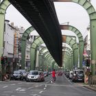 Schwebebahn .