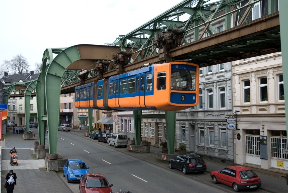 Schwebebahn 2