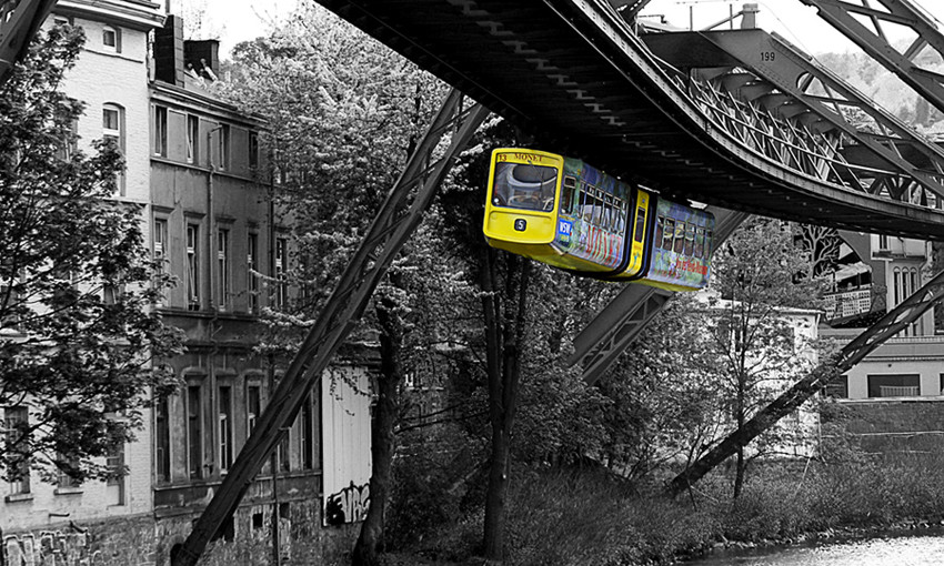 Schwebebahn ...