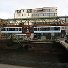 Schwebebahn