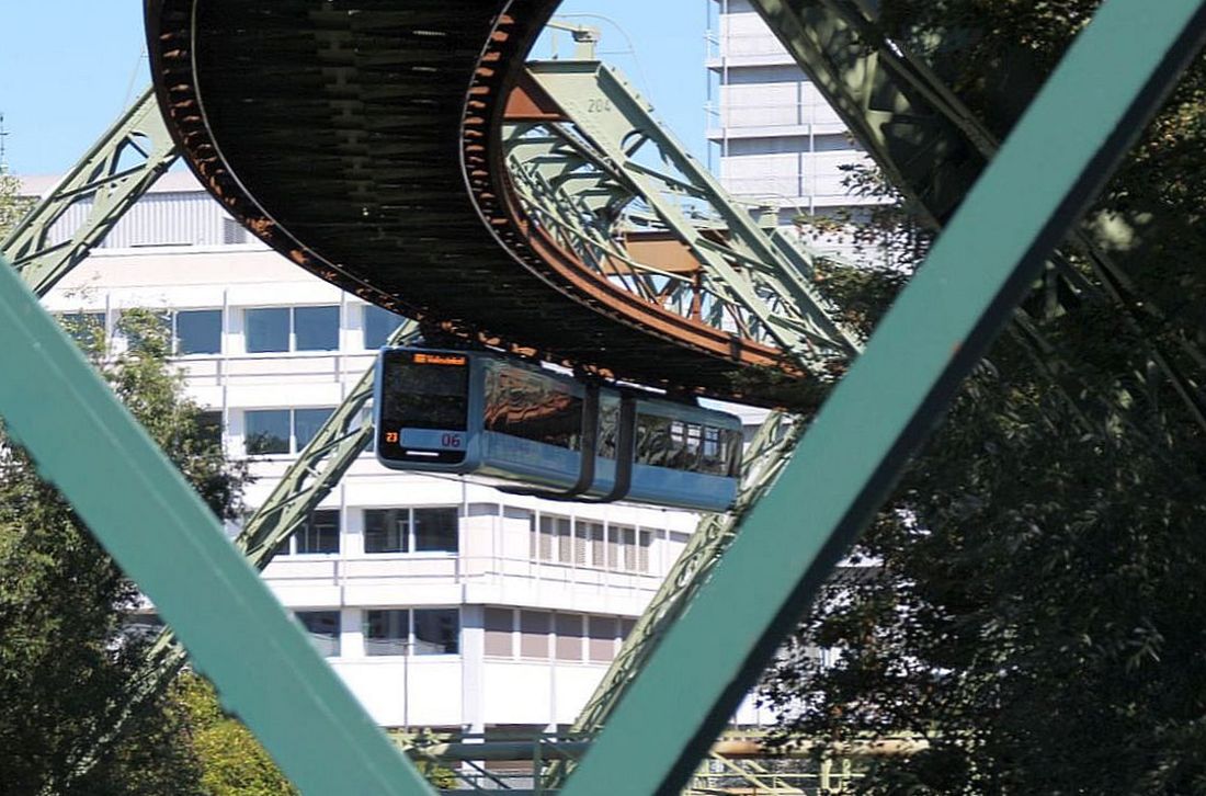 Schwebebahn