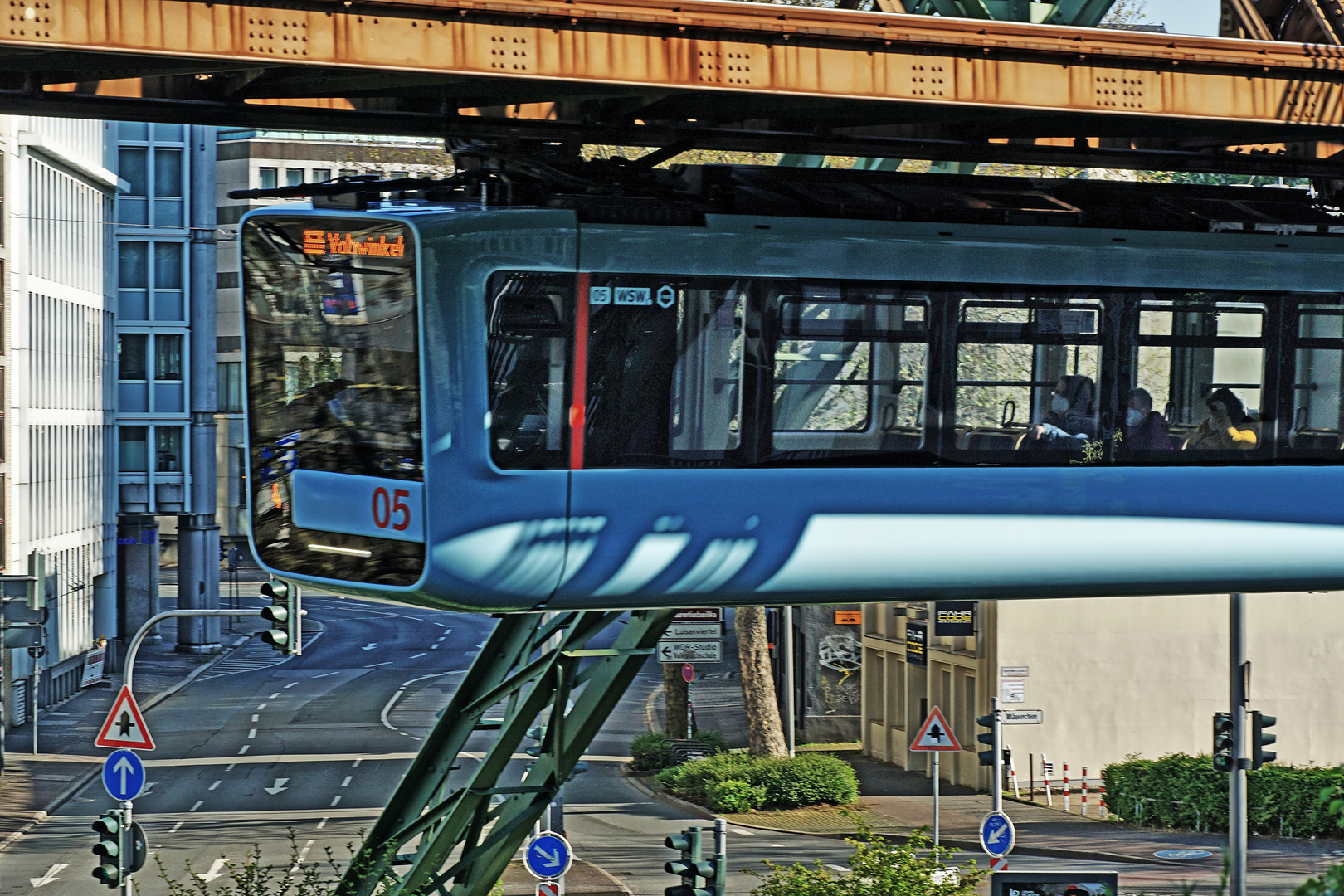 Schwebebahn