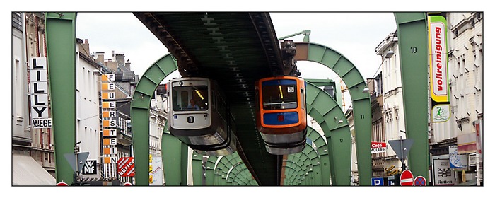 [Schwebebahn]