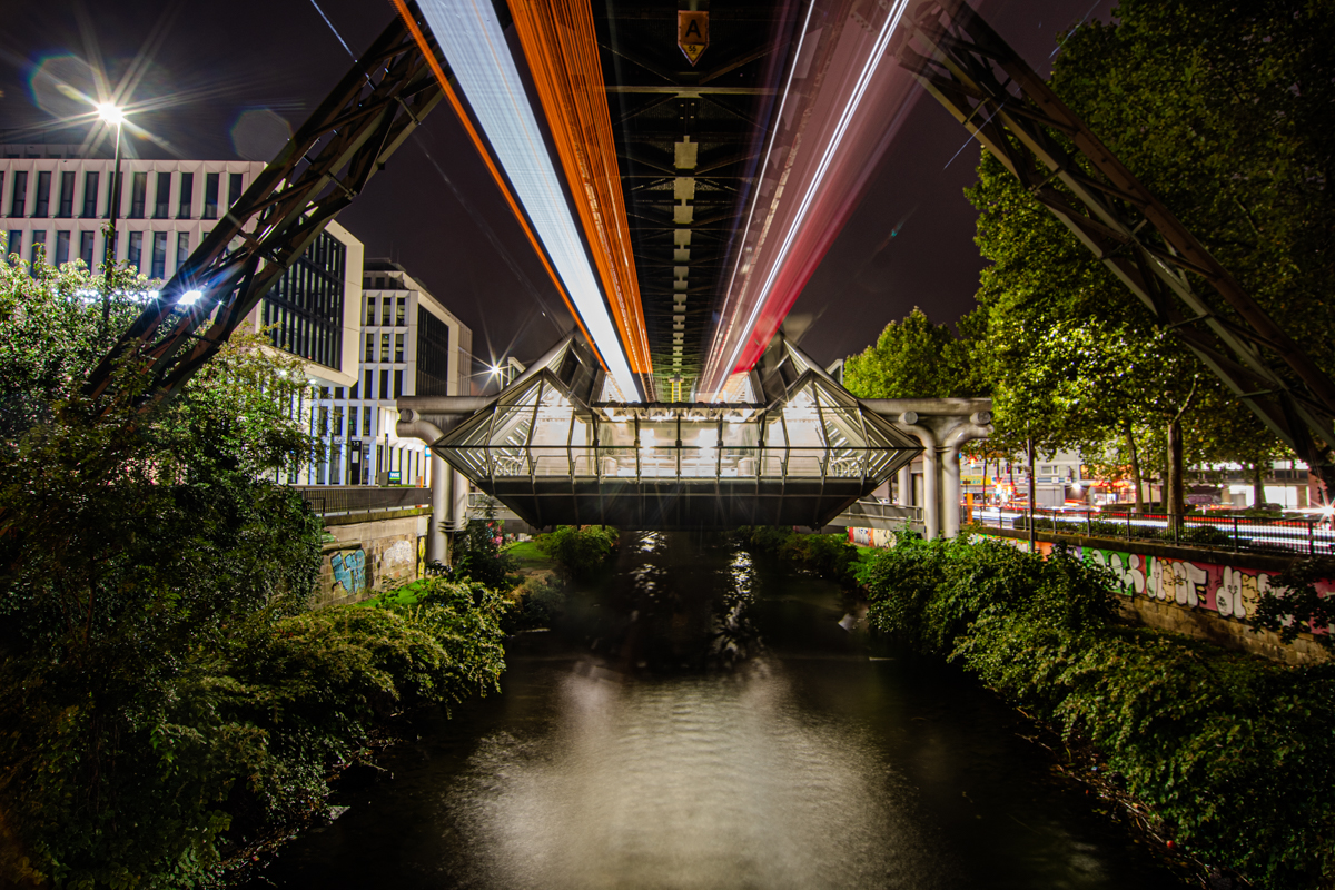 Schwebebahn 