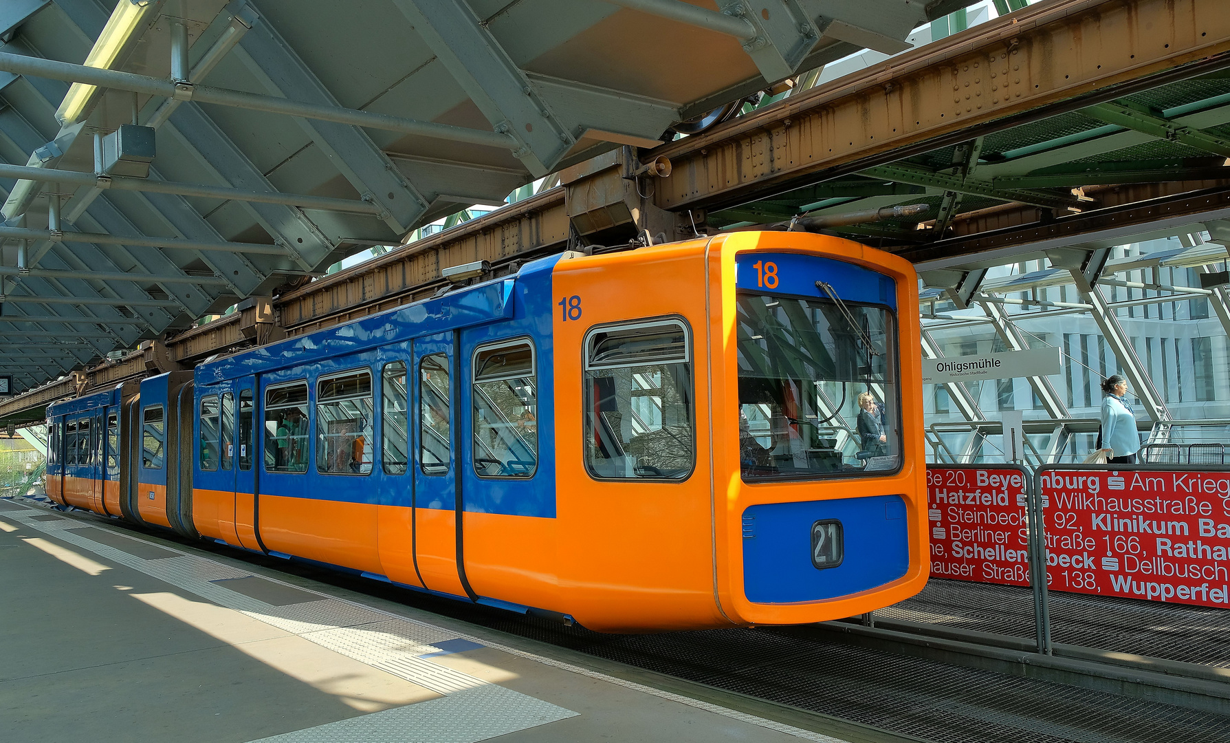 Schwebebahn-7.