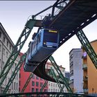 Schwebebahn