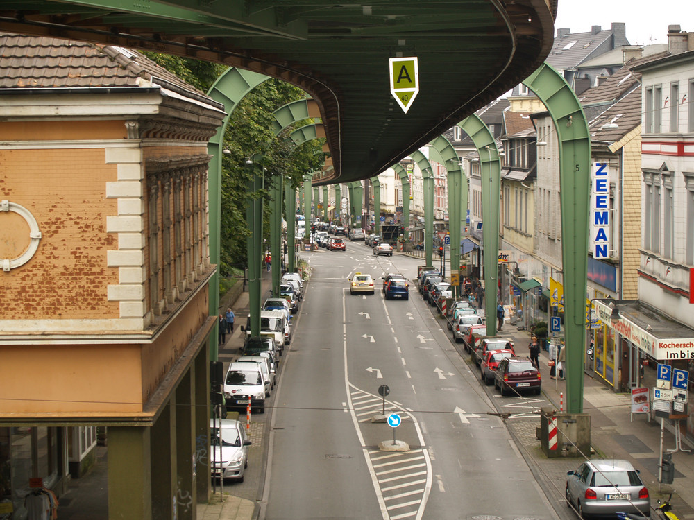 Schwebebahn