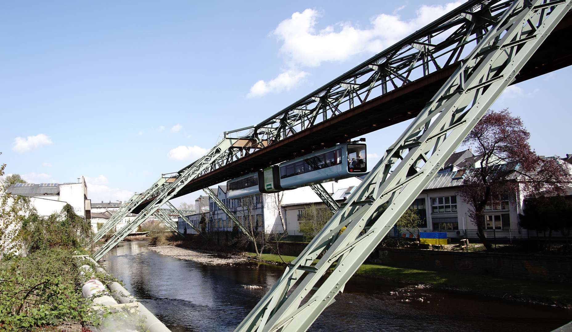 Schwebebahn