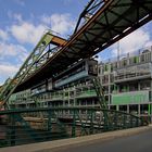 Schwebebahn am Flutufer