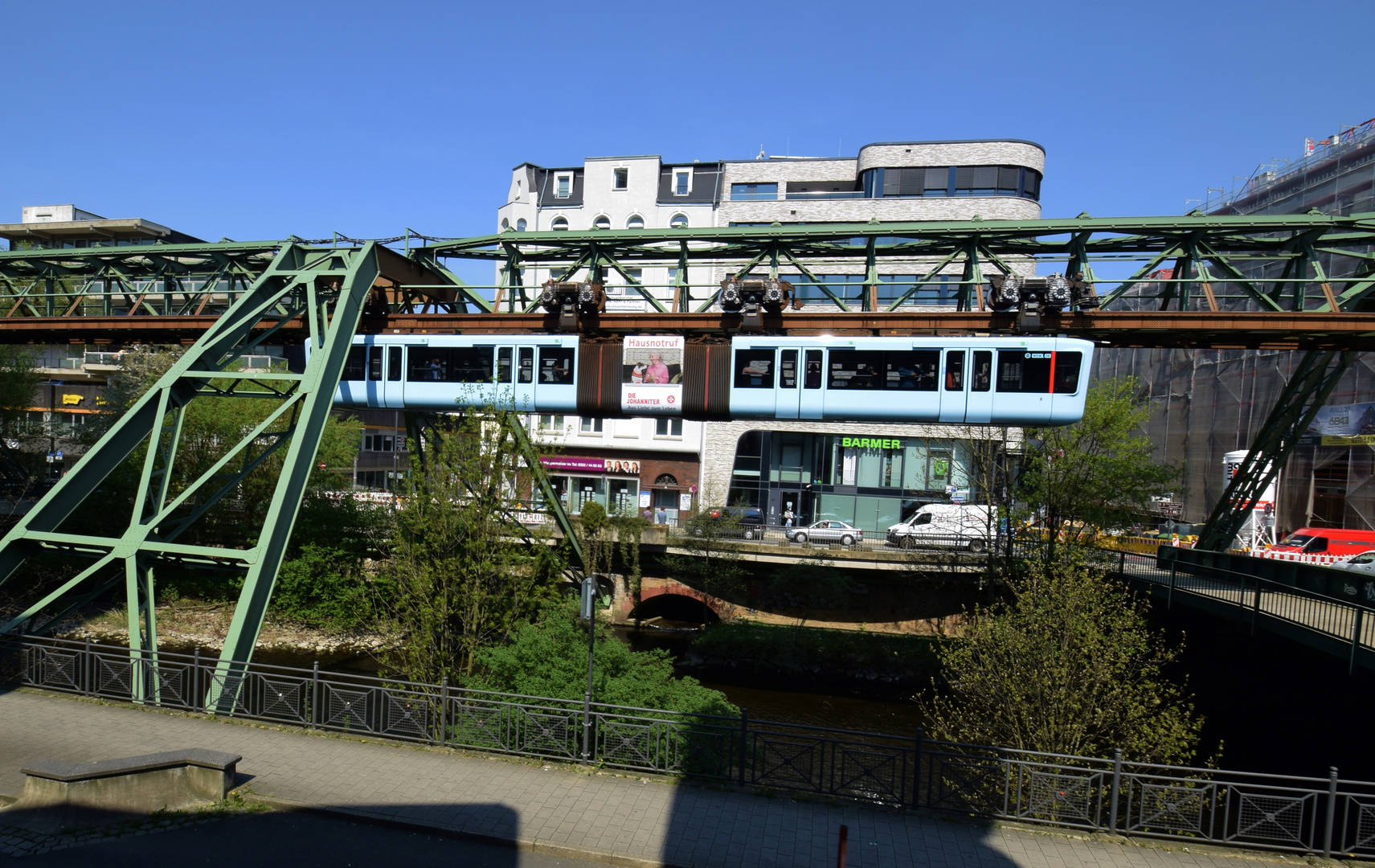 Schwebebahn am Islandufer