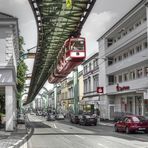 Schwebebahn am Pfeiler 4