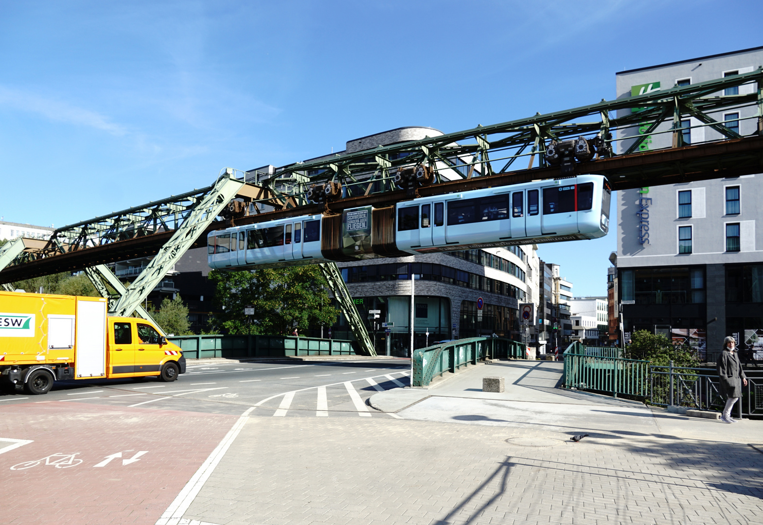 Schwebebahn am Wall