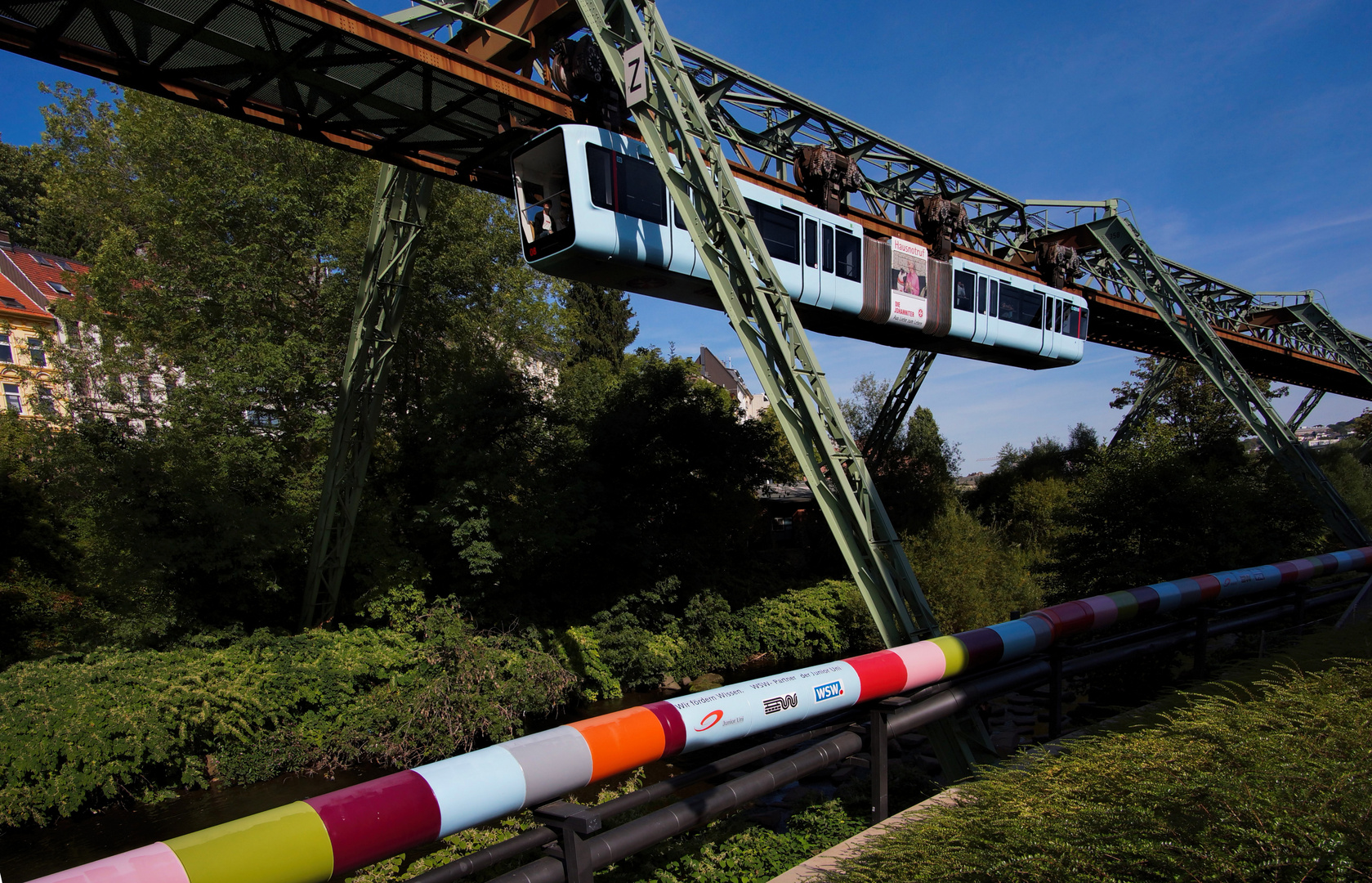 Schwebebahn an der Junior Uni