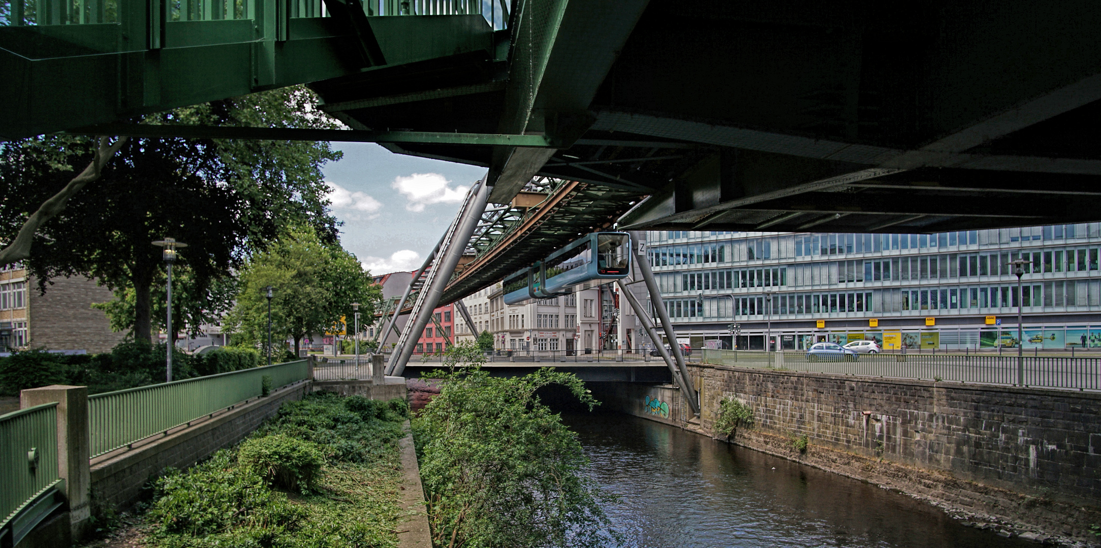 Schwebebahn an der Kluse