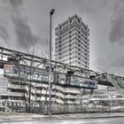 Schwebebahn an der Sparkasse